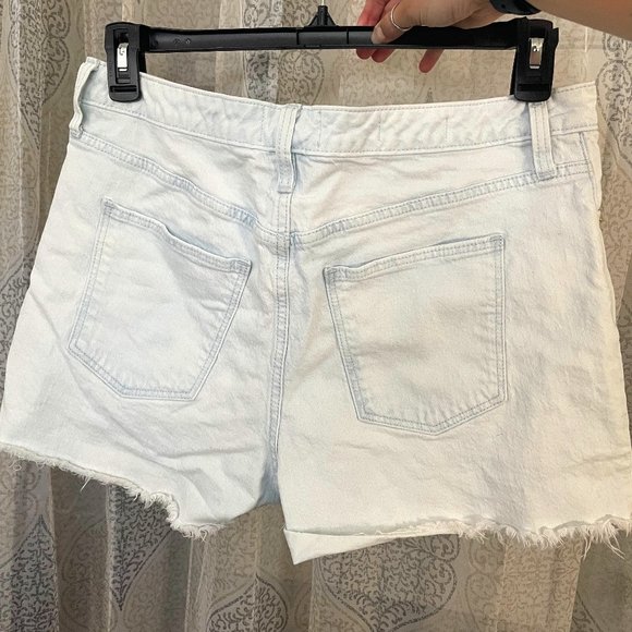 Vintage Midi Light Wash Shorts - Picture 2 of 3